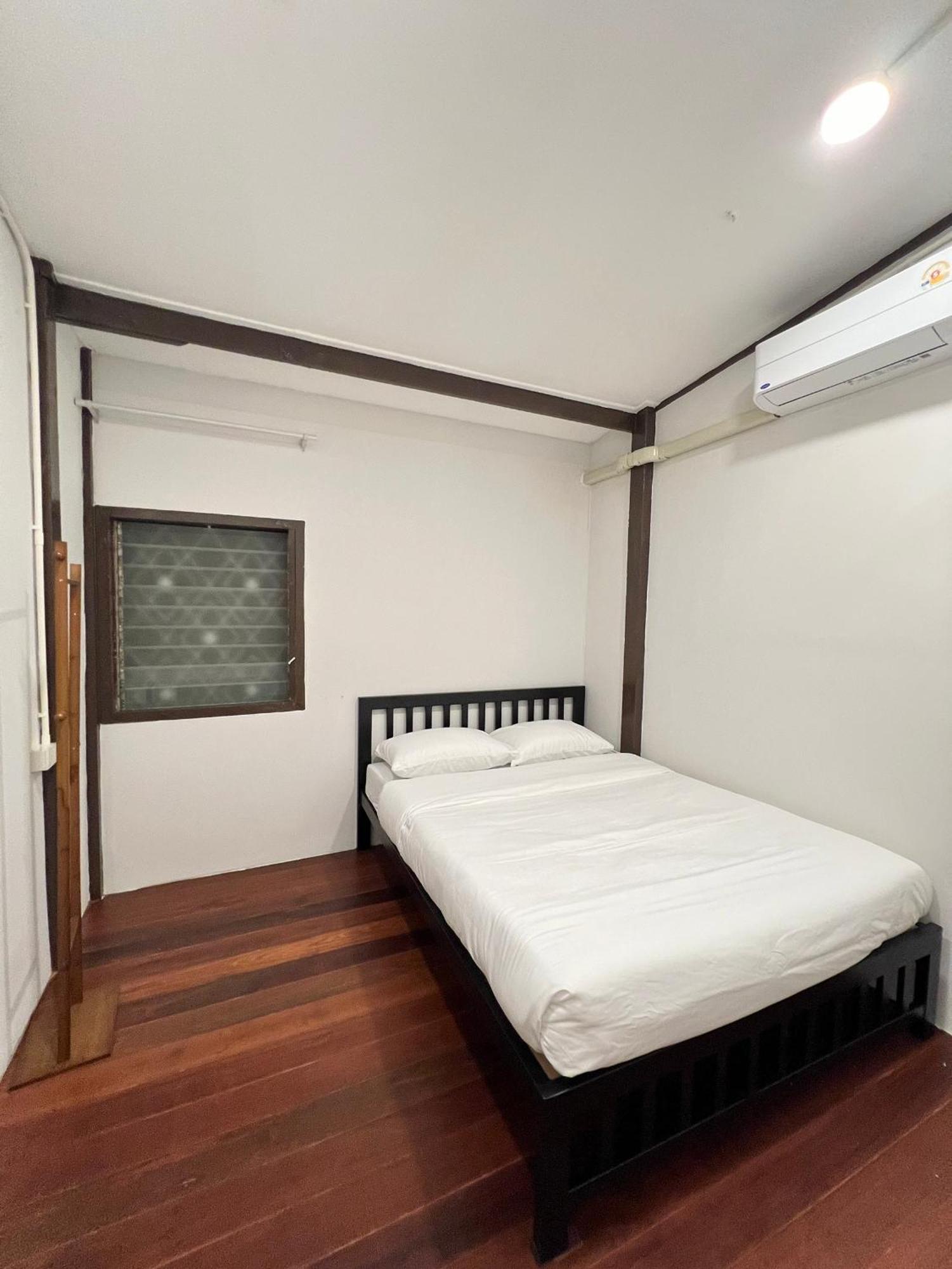 Hostel House Ju Bangkok Zewnętrze zdjęcie