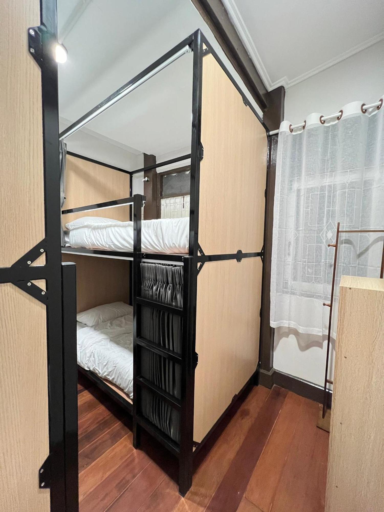 Hostel House Ju Bangkok Zewnętrze zdjęcie