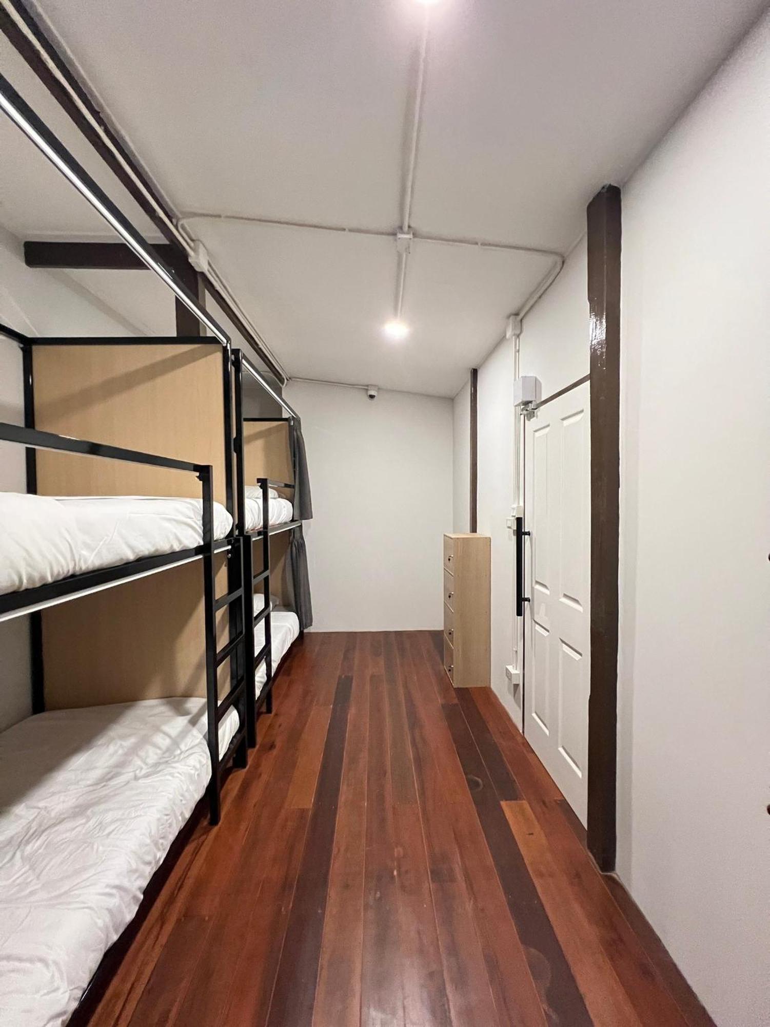 Hostel House Ju Bangkok Zewnętrze zdjęcie