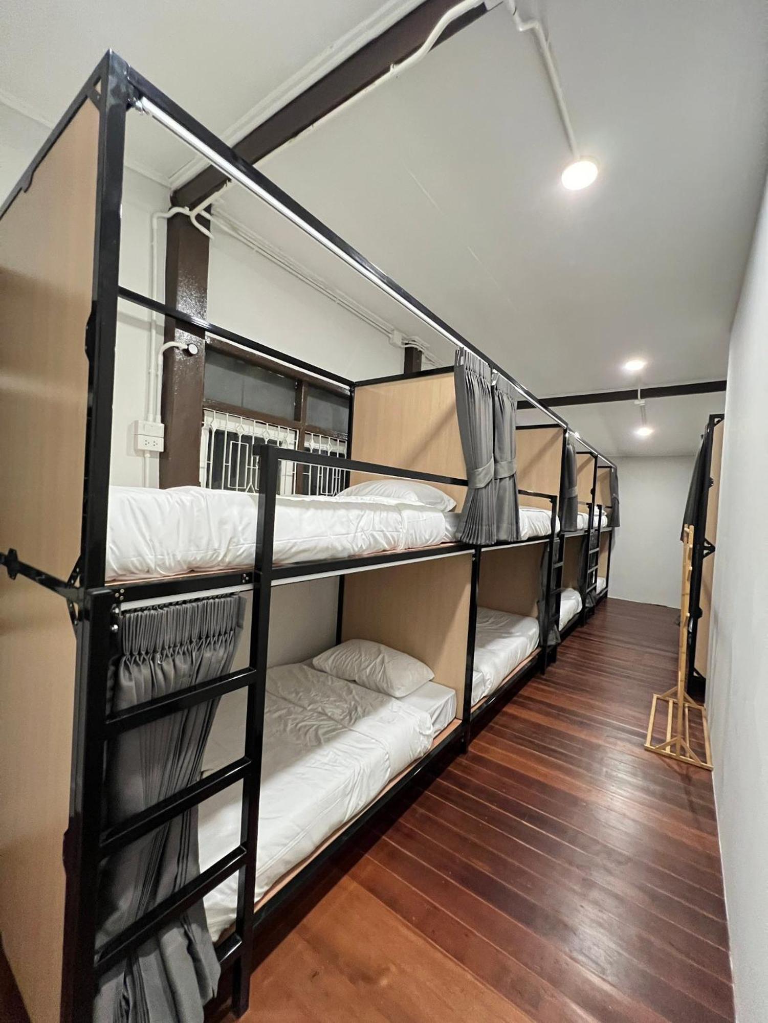 Hostel House Ju Bangkok Zewnętrze zdjęcie