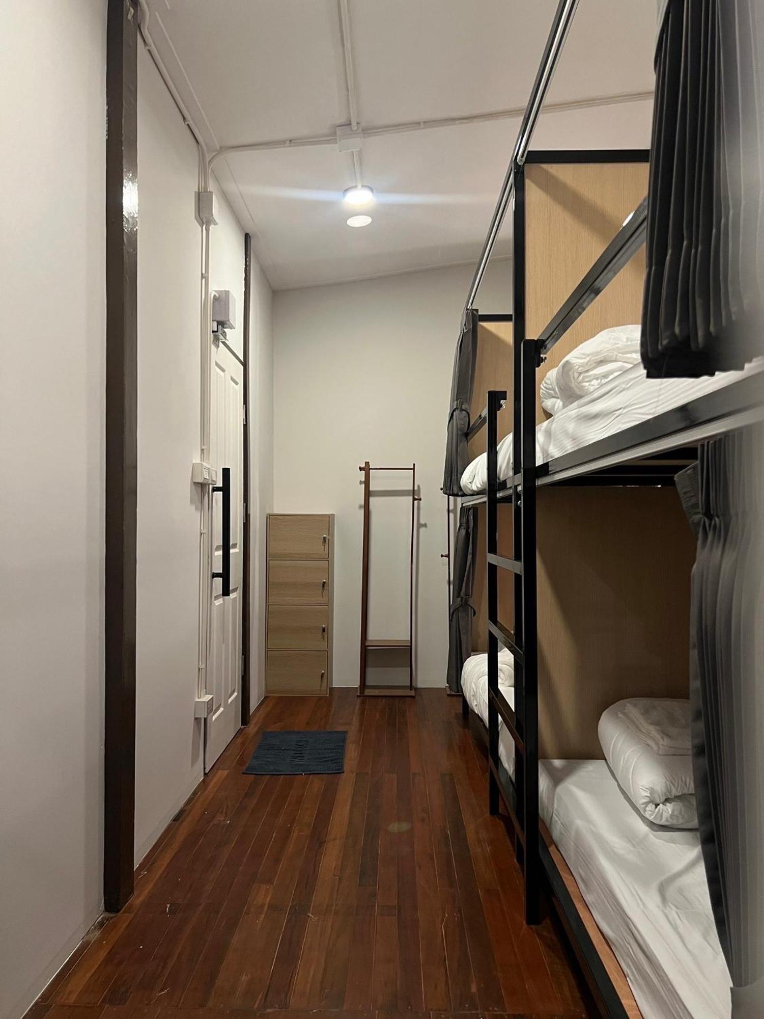 Hostel House Ju Bangkok Zewnętrze zdjęcie